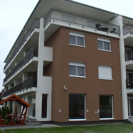 Appartement Kohl Wellness Siófok