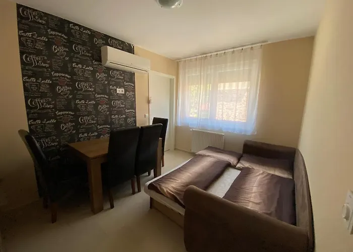 Kohl Wellness Apartment *